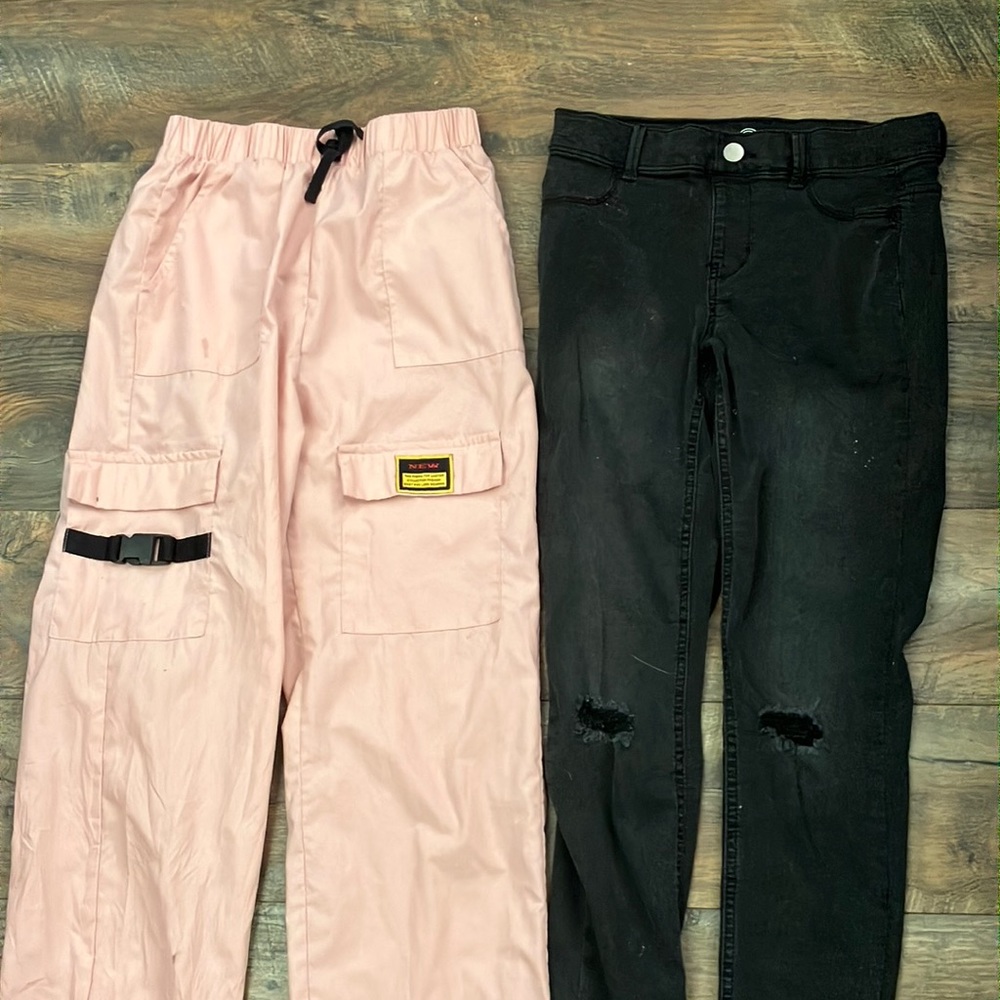 2 pairs of cute pants black and pink both size(10-12)